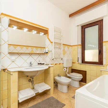 Bed & Breakfast Calamoresca 4*